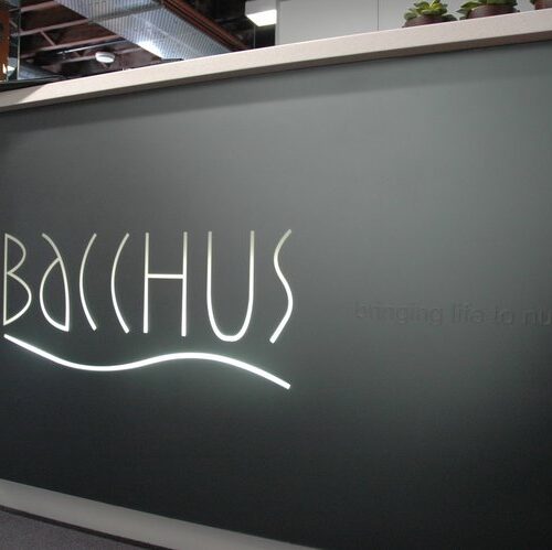 Bacchaus_Lustre_Glass_Sign